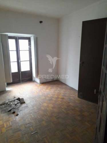 Moradia para recuperação com excelente localização