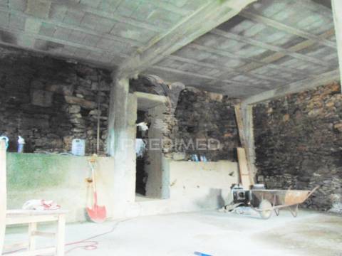 Conjunto de 3 casas em santa marta de penaguião