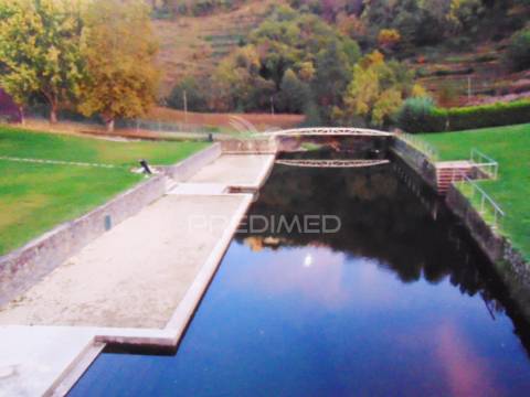 Conjunto de 3 casas em santa marta de penaguião