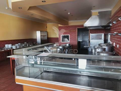 Restaurante-churrasqueira, pernes-santarém