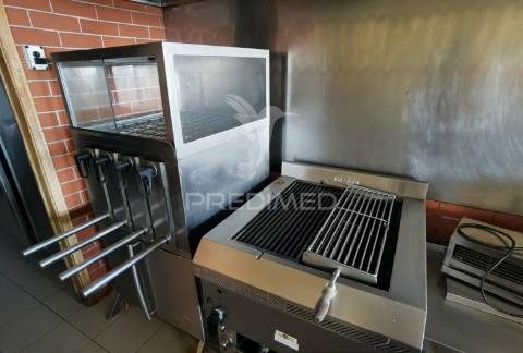 Restaurante-churrasqueira, pernes-santarém