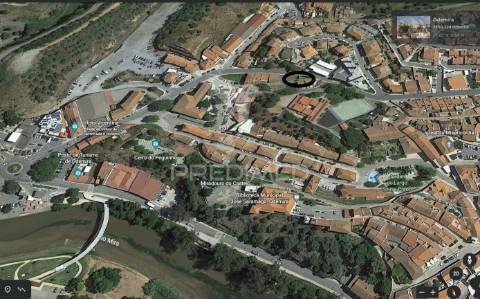 Armazém por recuperar em odemira