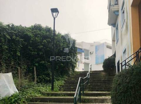 Armazém por recuperar em odemira