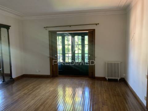 Moradia individual c/ piscina em v. n. famalicão