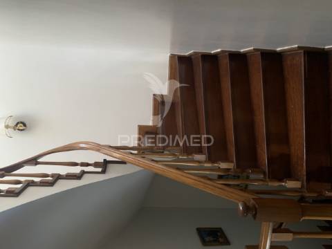 Moradia individual c/ piscina em v. n. famalicão