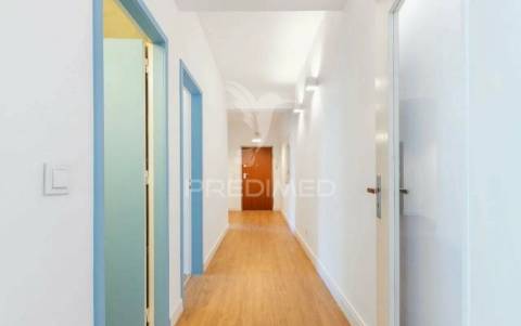 Excelente apartamento t2 com terraço à lapa, estrela, lisboa