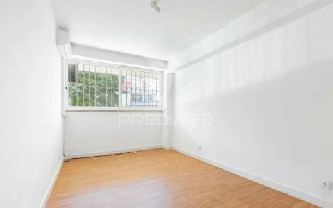 Excelente apartamento t2 com terraço à lapa, estrela, lisboa