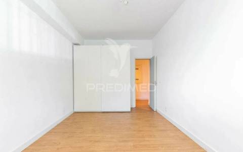 Excelente apartamento t2 com terraço à lapa, estrela, lisboa