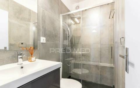 Excelente apartamento t2 com terraço à lapa, estrela, lisboa