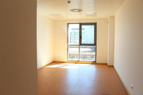 Escritório novo com vista rio - parque das nações