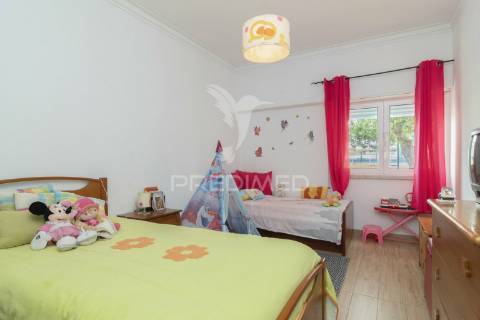 Apartamento no cabo de vialonga, v franca de xira, lisboa.