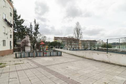 Apartamento no cabo de vialonga, v franca de xira, lisboa.