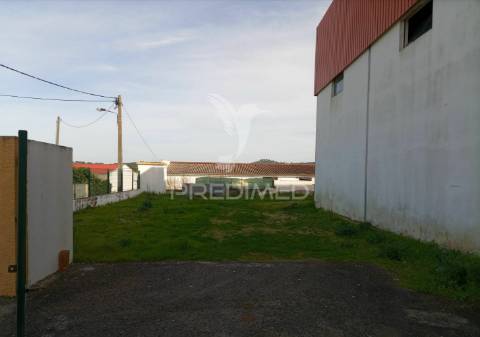 Armazém - zona industrial de alter do chão