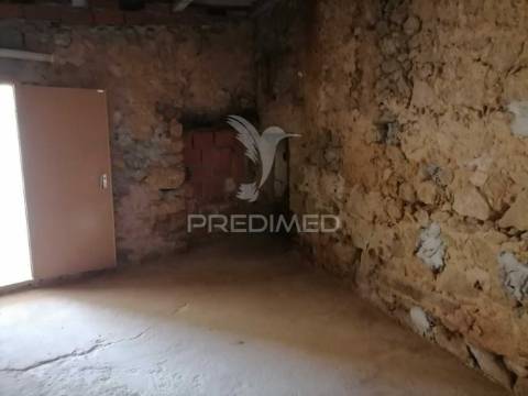 Casa na aldeia de alagoa