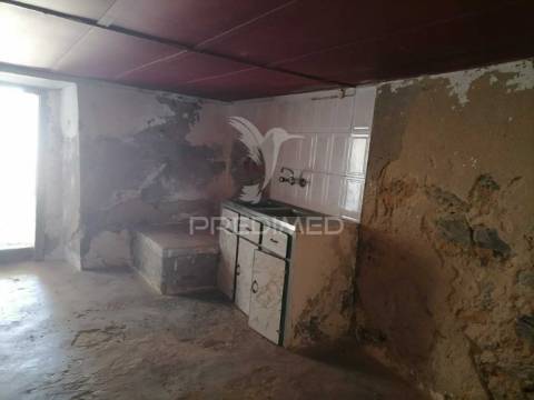 Casa na aldeia de alagoa