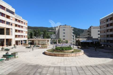 - loja/ clínica de fisioterapia