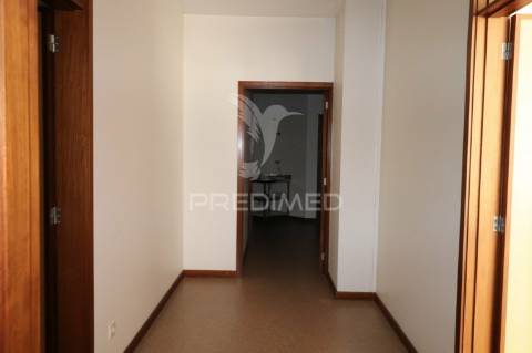 - loja/ clínica de fisioterapia