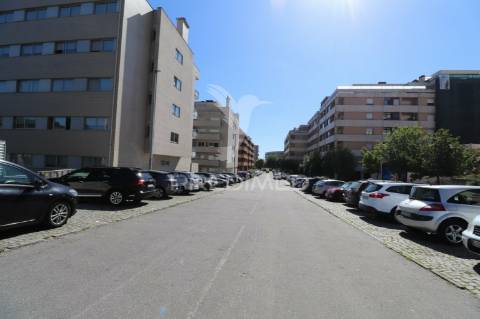 - loja/ clínica de fisioterapia