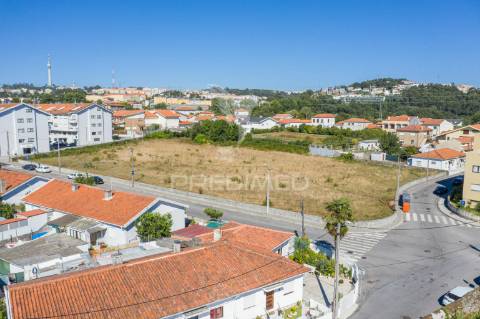 Terreno na junqueira_ vilar do paraíso_ v.n. gaia