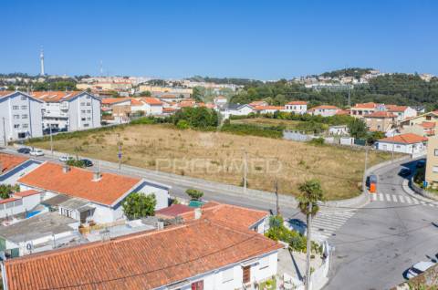 Terreno na junqueira_ vilar do paraíso_ v.n. gaia