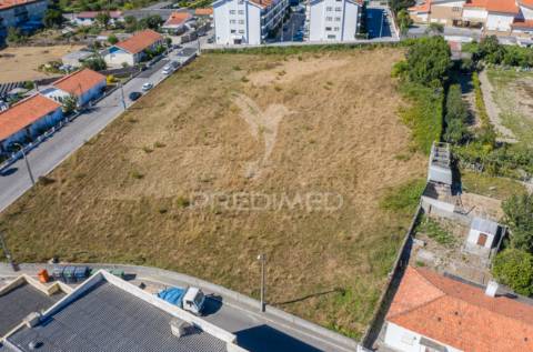Terreno na junqueira_ vilar do paraíso_ v.n. gaia