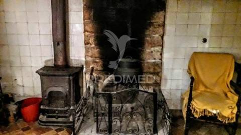 Alojamento local em casa senhorial com restaurante e loja individual