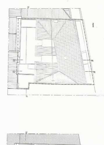 Reservado t2 em prédio recuperado junto à praia no centro da cidade de sesimbra