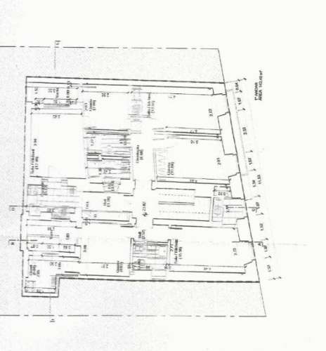 Reservado t2 em prédio recuperado junto à praia no centro da cidade de sesimbra