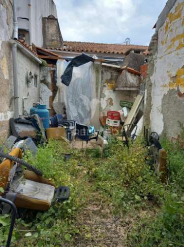 Ruina para reconstrução