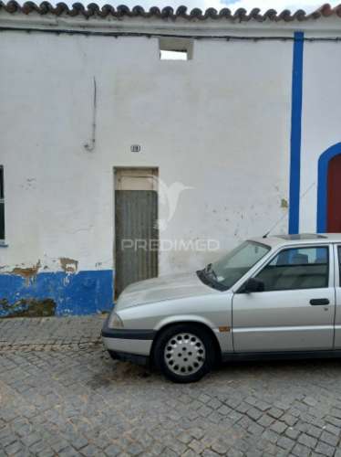 Ruina para reconstrução