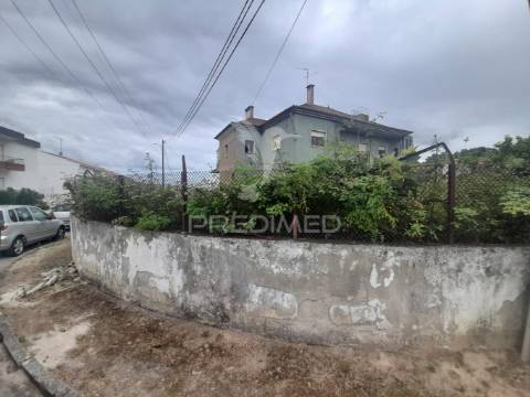 Prédio para residencial e comércio