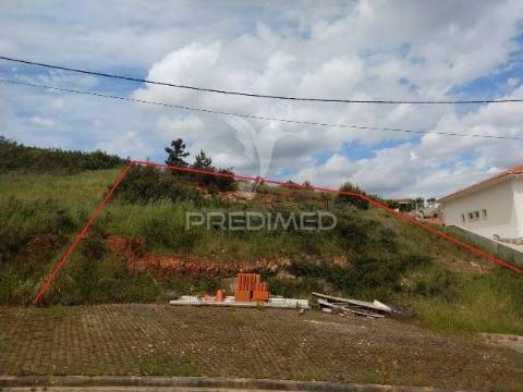 Terreno para construção c/ 1.370 m2, montargil