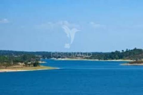 Terreno para construção c/ 1.370 m2, montargil