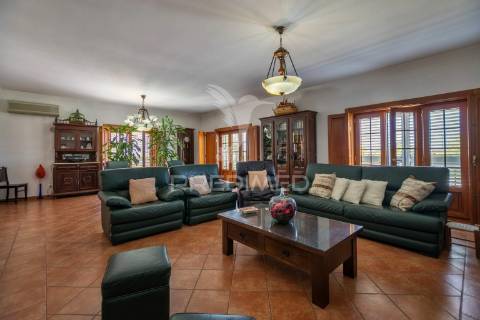 Excelente moradia/quinta a 10 minutos de setúbal