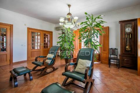 Excelente moradia/quinta a 10 minutos de setúbal