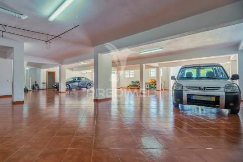 Excelente moradia/quinta a 10 minutos de setúbal