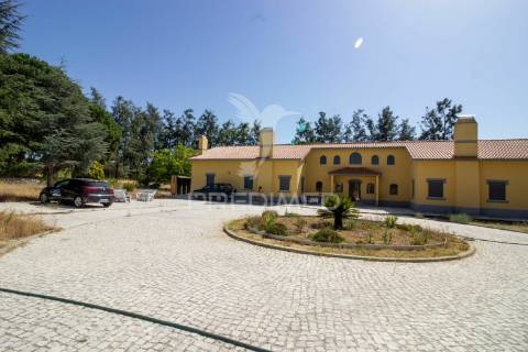 2 moradias geminadas