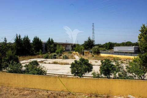 2 moradias geminadas