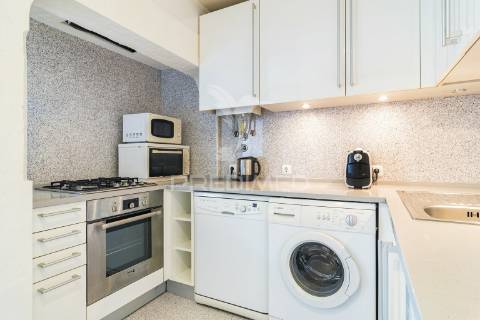 Magnífico t4 duplex com varandas, terraço e vista rio, estrela, lisboa