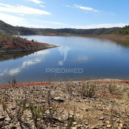 Terreno rustico junto a barragem de odeleite
