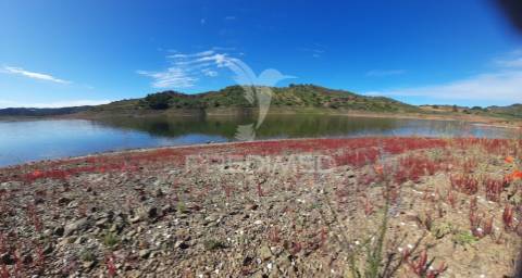 Terreno rustico junto a barragem de odeleite