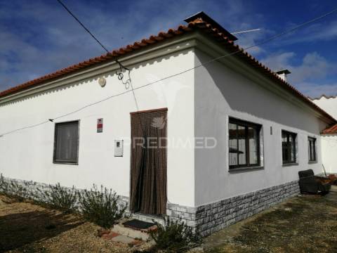 Quinta com moradia t3 em grândola