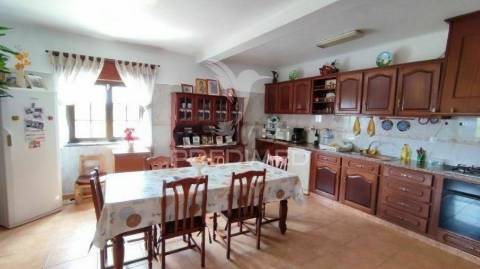 Quinta com moradia t3 em grândola