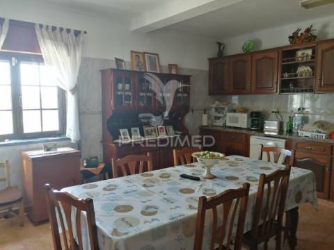 Quinta com moradia t3 em grândola