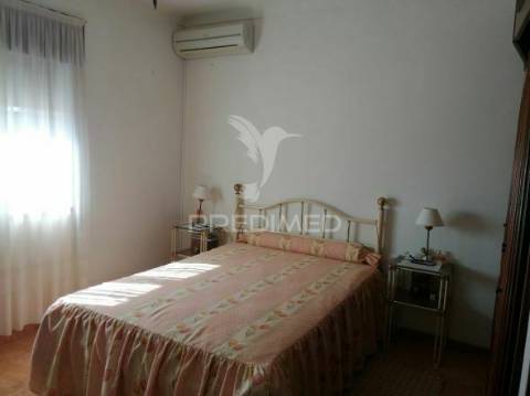 Quinta com moradia t3 em grândola