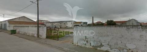 Armazéns em ermidas-sado