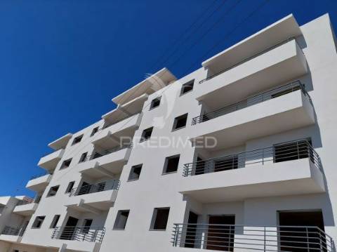 Olhão - apartamento com 3 quartos / three bedrooms apartment