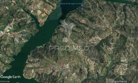 Prédio composto por 4 apartamentos t1 em montargil