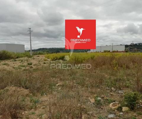 Terreno urbano à venda em alcanena