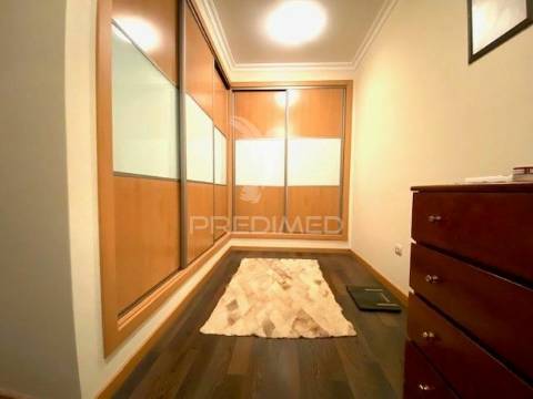 Moradia t4 em são joão talha